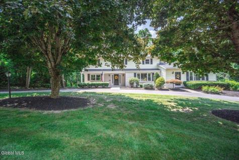 47 Rolling Brook Drive Clifton Park NY 12065