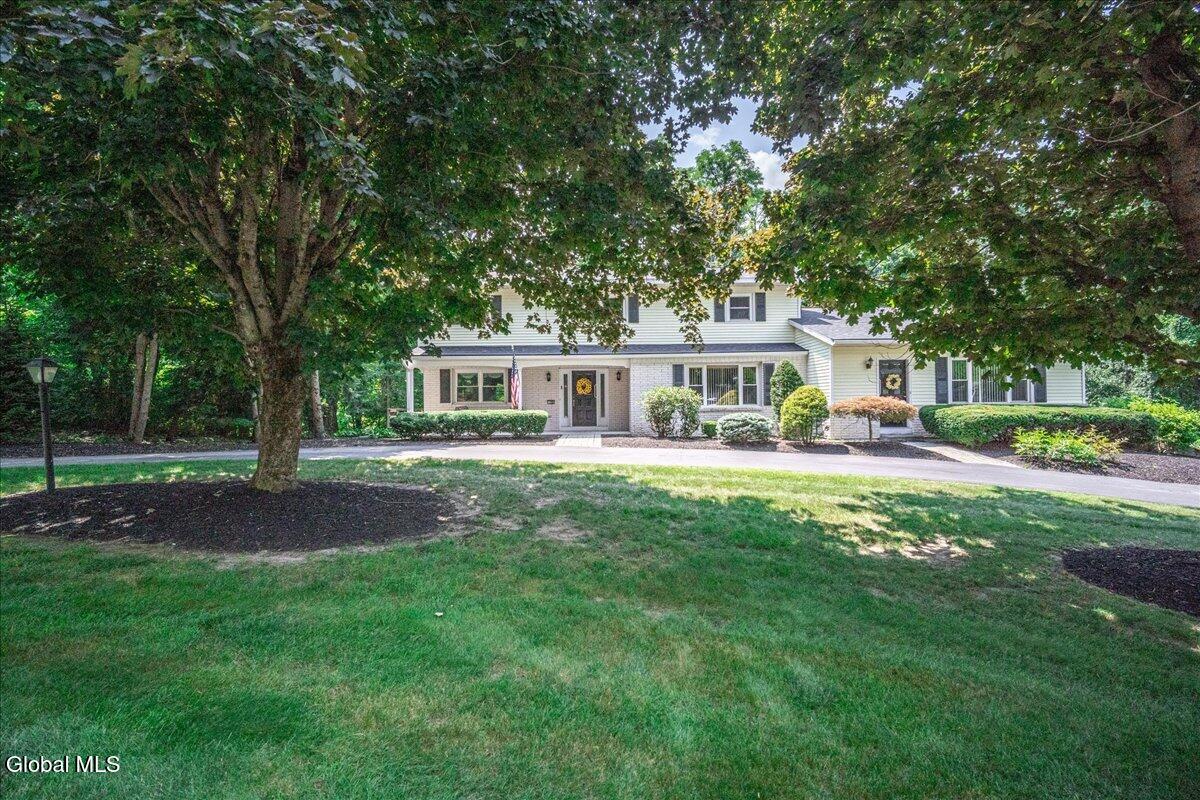 47 Rolling Brook Drive Clifton Park NY 12065