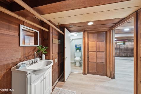 47 Pointview Drive Troy NY 12180