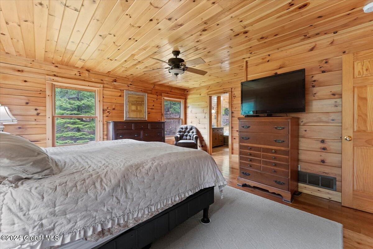 33 Deer Creek Road Bolton Landing NY 12824
