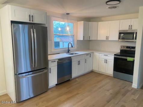 13 Winslow Drive Schenectady NY 12309