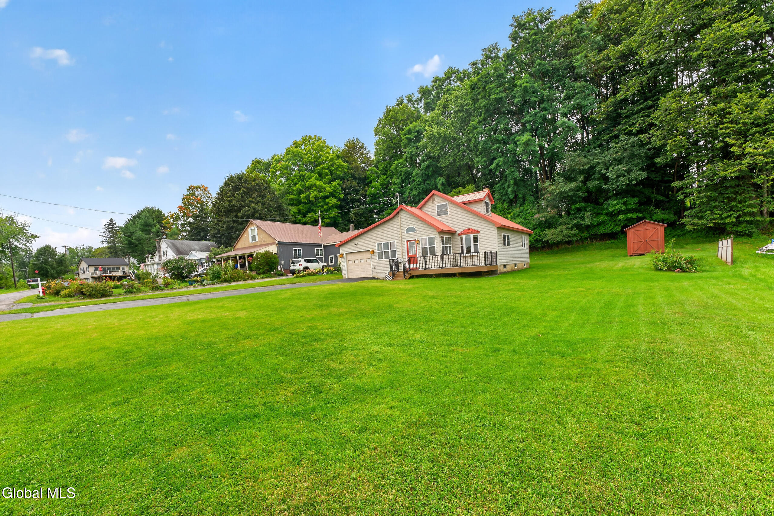 11 Haines Street Mayfield NY 12117