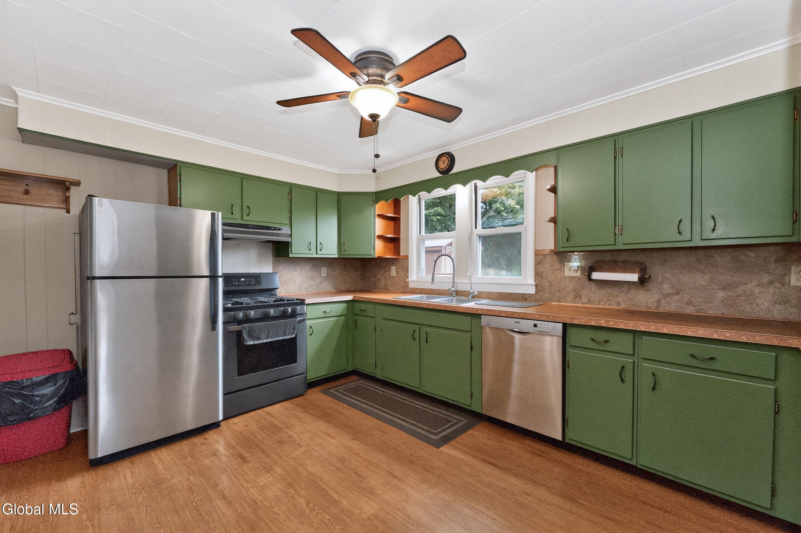 11 Haines Street Mayfield NY 12117