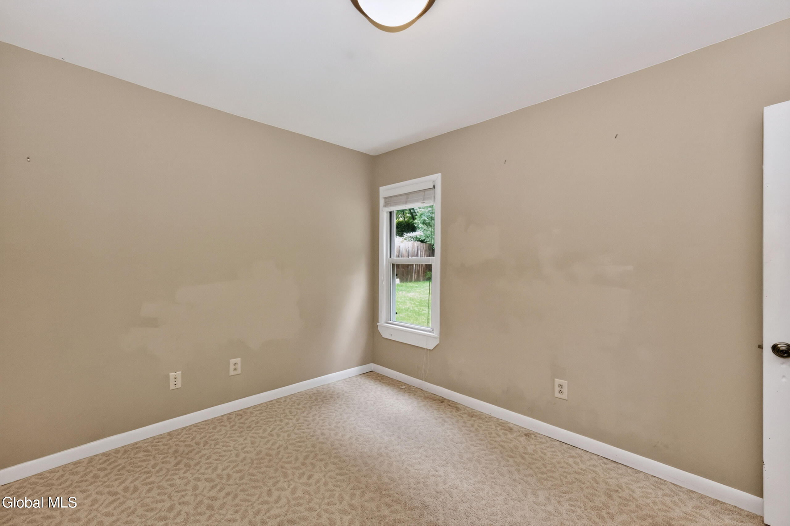 11 Haines Street Mayfield NY 12117