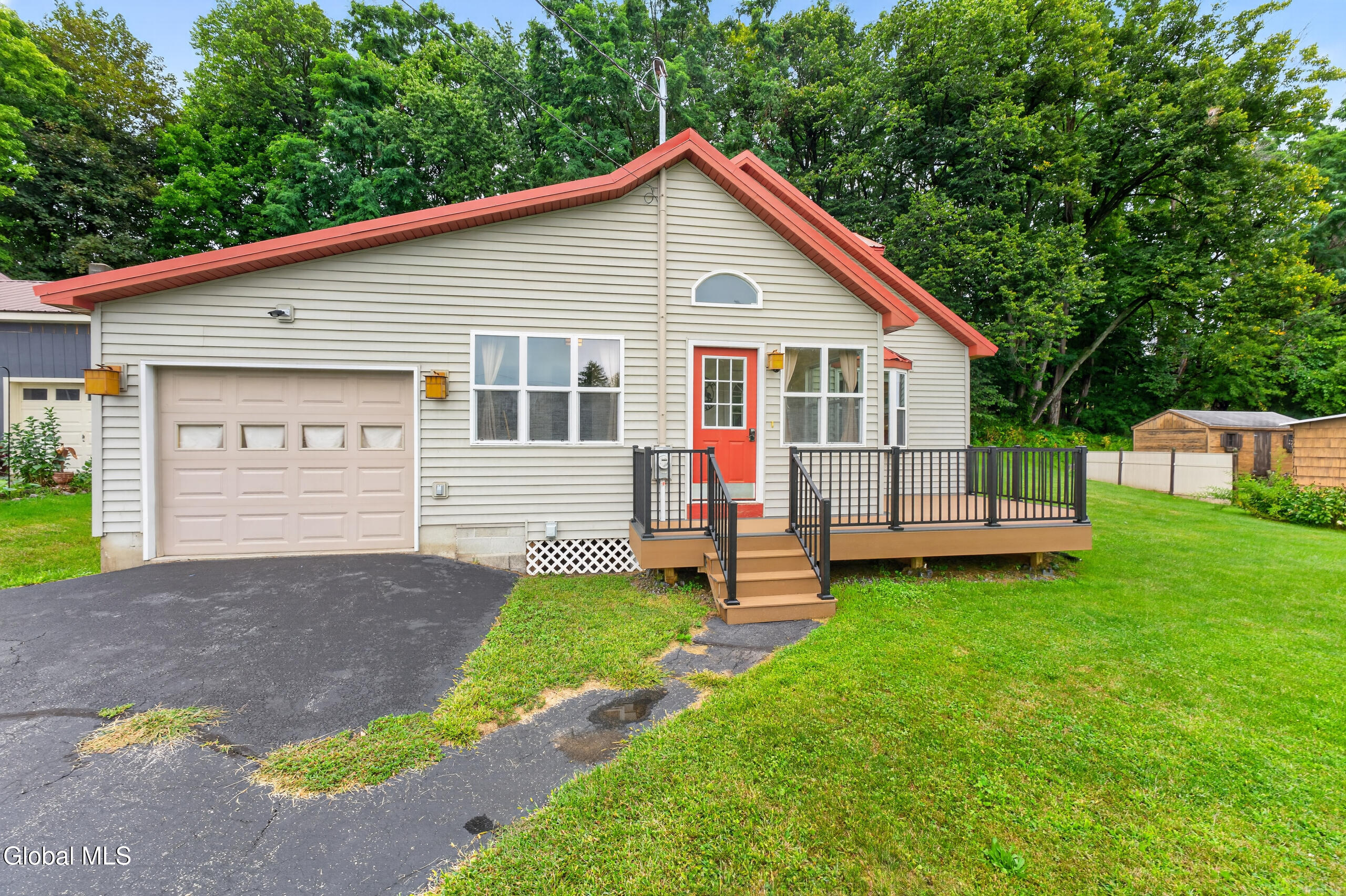 11 Haines Street Mayfield NY 12117