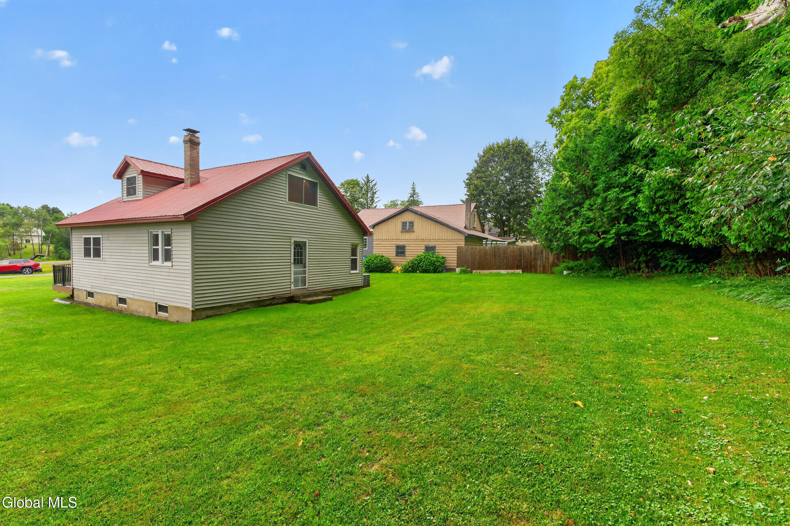11 Haines Street Mayfield NY 12117