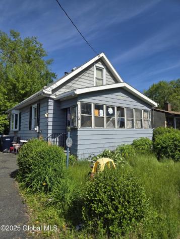 14 Western Avenue Watervliet NY 12189