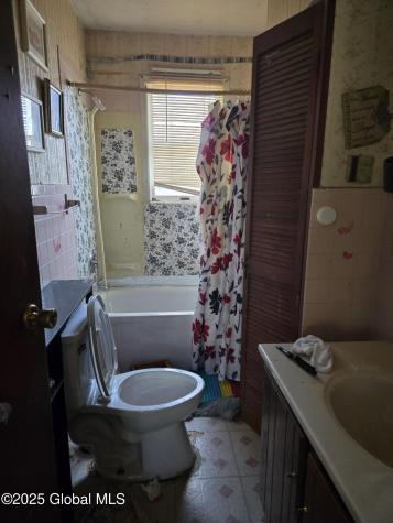 14 Western Avenue Watervliet NY 12189