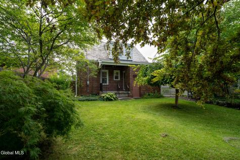 130 Fleetwood Avenue Albany NY 12209