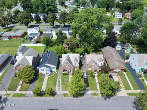 130 Fleetwood Avenue Albany NY 12209