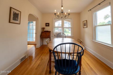 130 Fleetwood Avenue Albany NY 12209