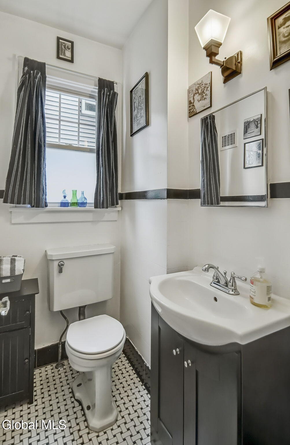 138 Cardinal Avenue Albany NY 12209