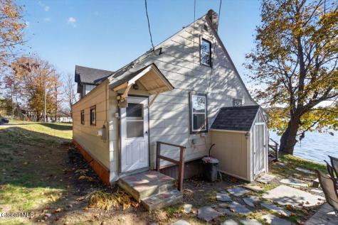6356 Dorothys Way Cambridge NY 12816