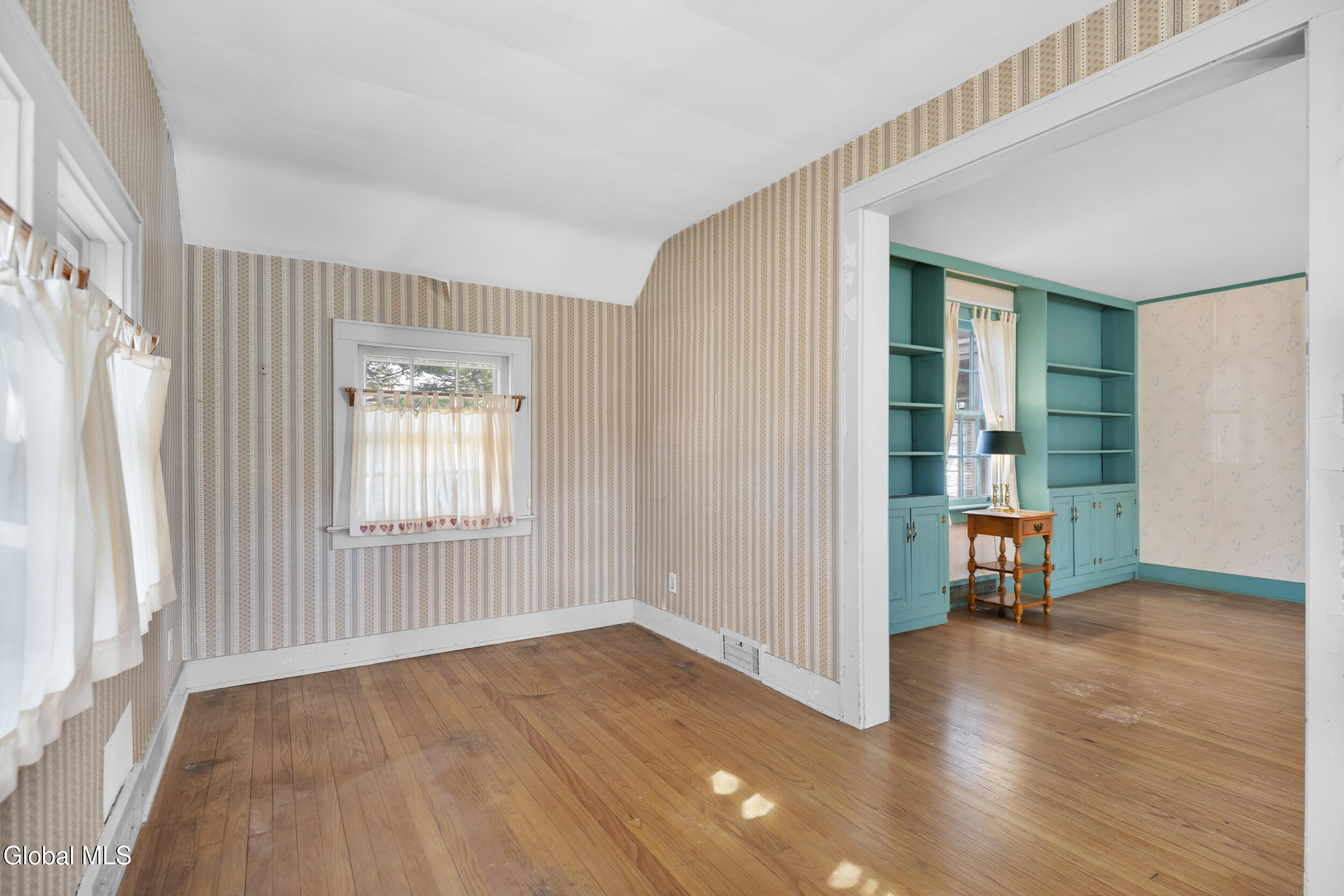 25 Forest Road Delmar NY 12054