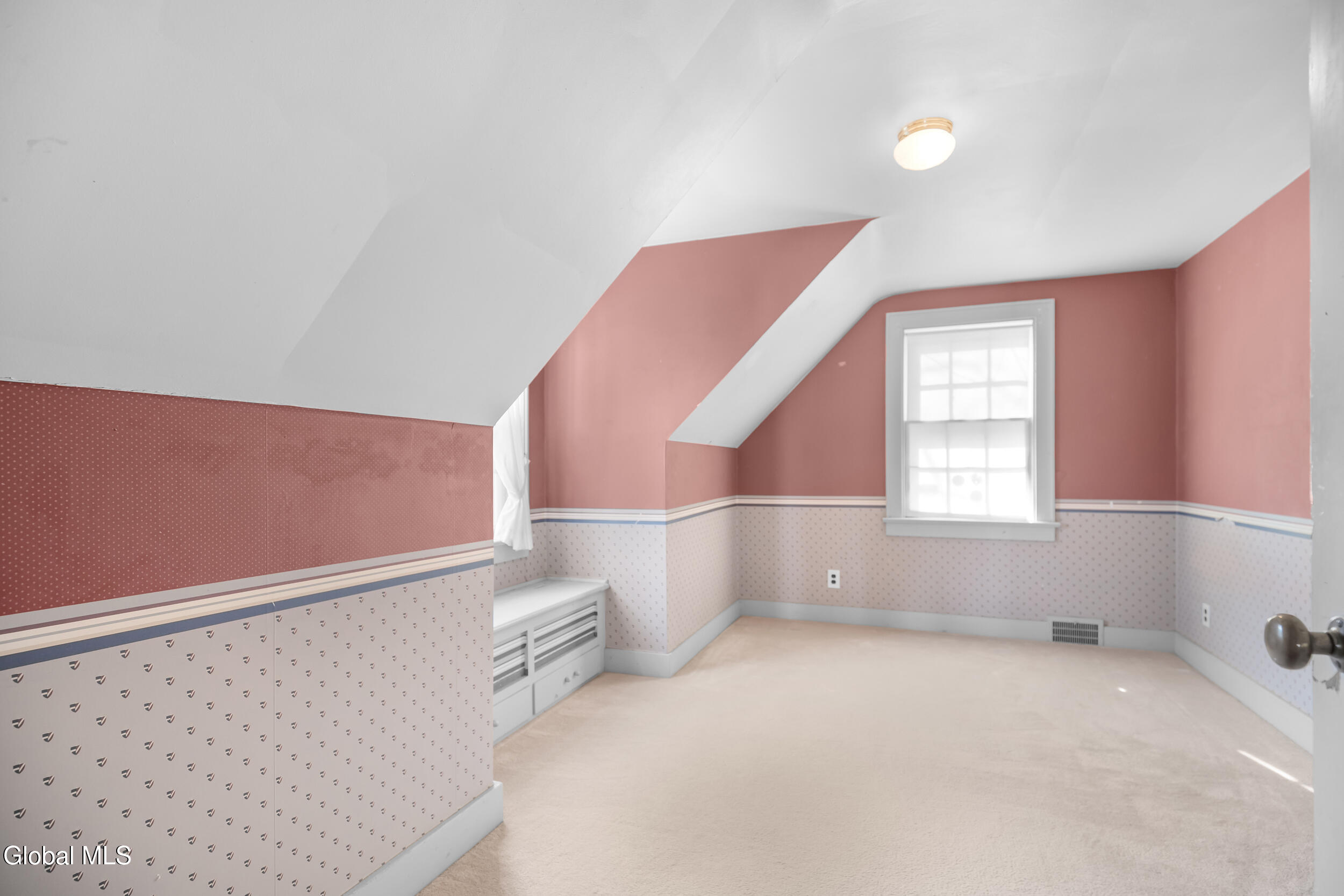 25 Forest Road Delmar NY 12054