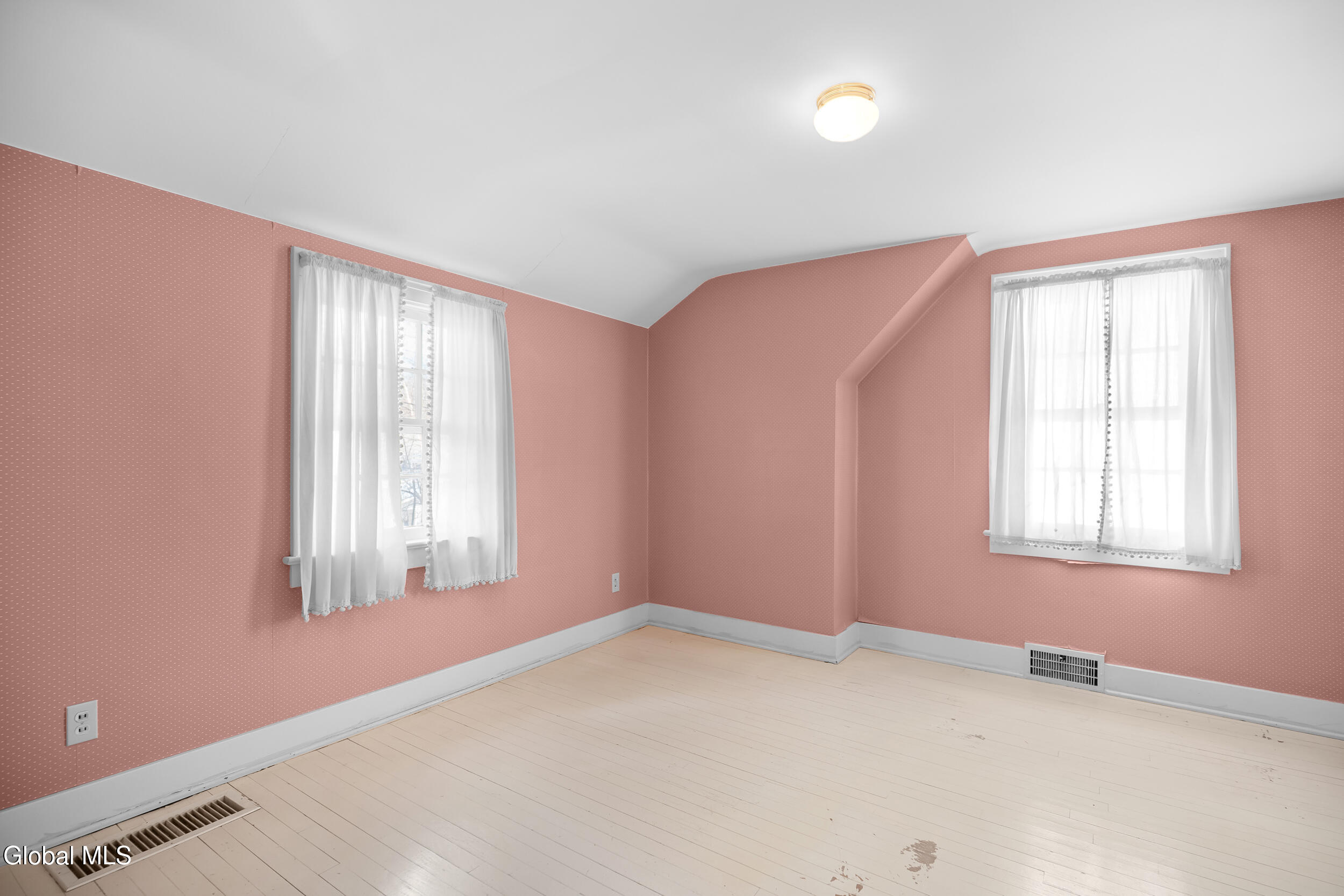25 Forest Road Delmar NY 12054