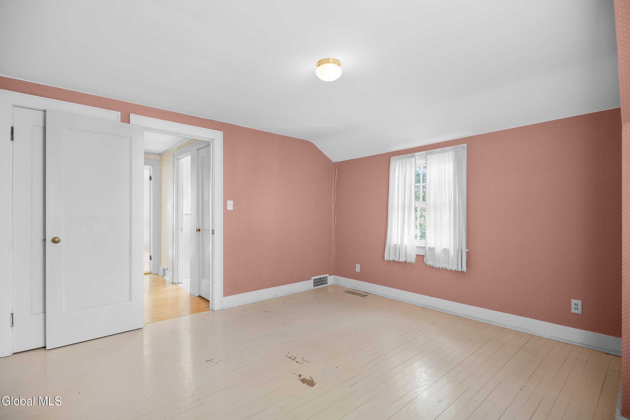 25 Forest Road Delmar NY 12054
