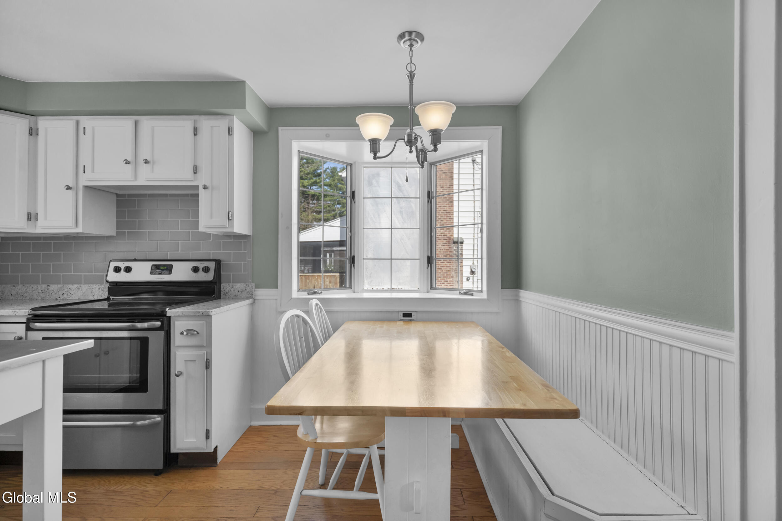 25 Forest Road Delmar NY 12054