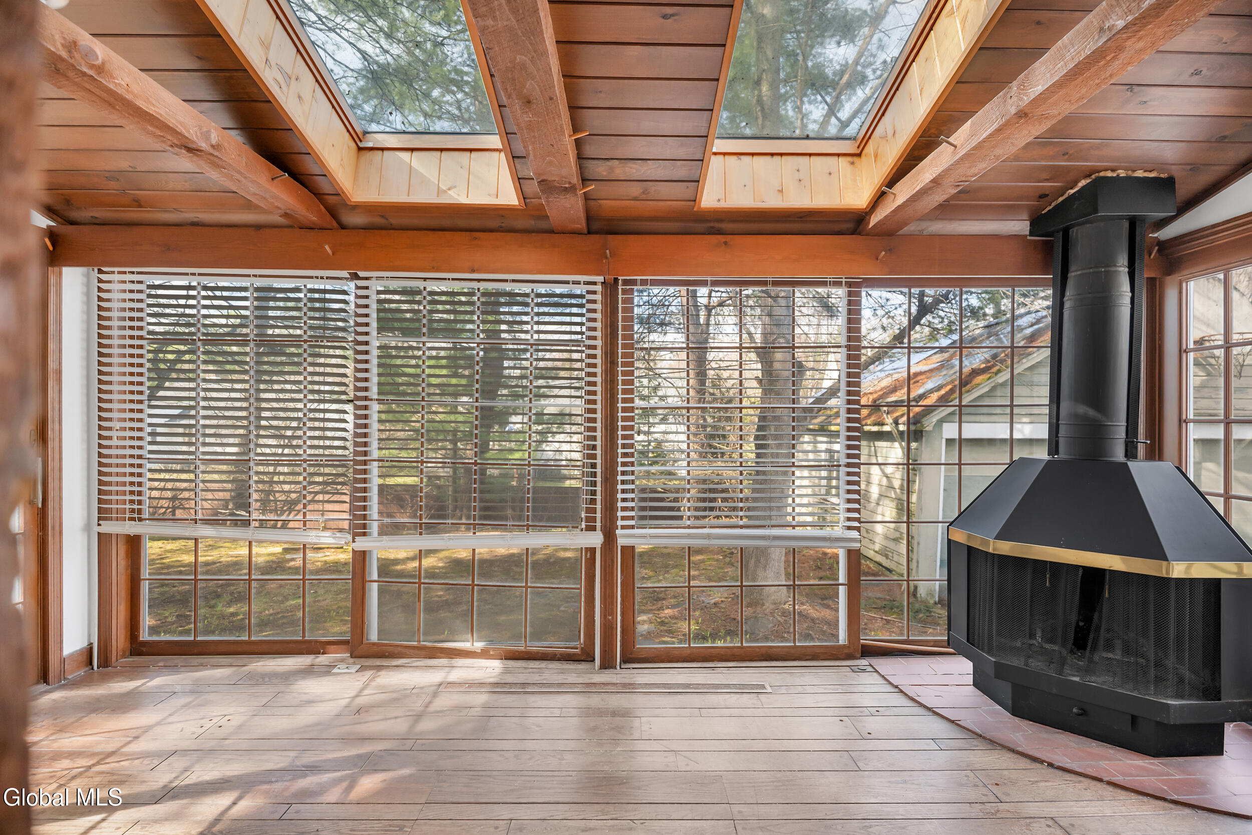 25 Forest Road Delmar NY 12054