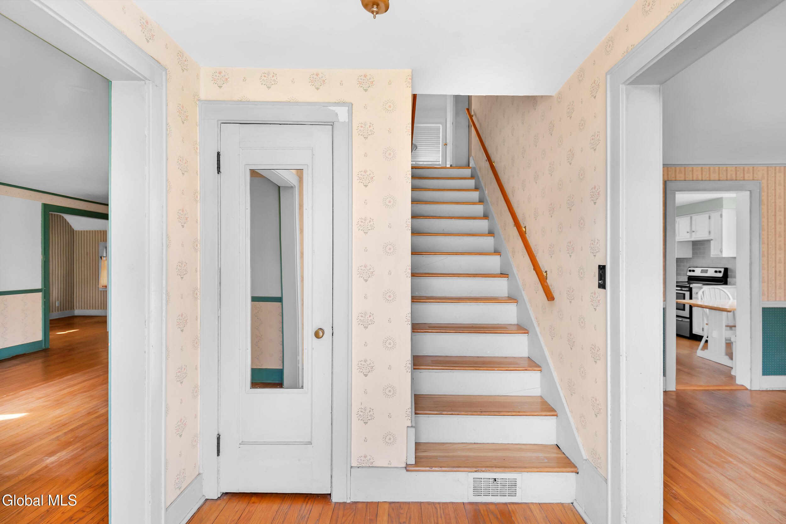 25 Forest Road Delmar NY 12054