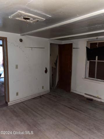 25 Moyston Street Schenectady NY 12307