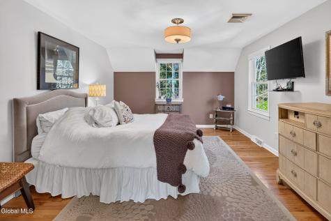 41 St Agnes Lane Albany NY 12211