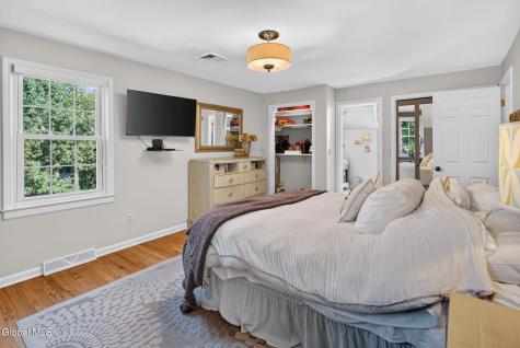 41 St Agnes Lane Albany NY 12211