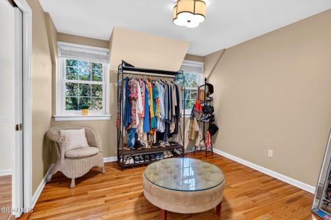 41 St Agnes Lane Albany NY 12211