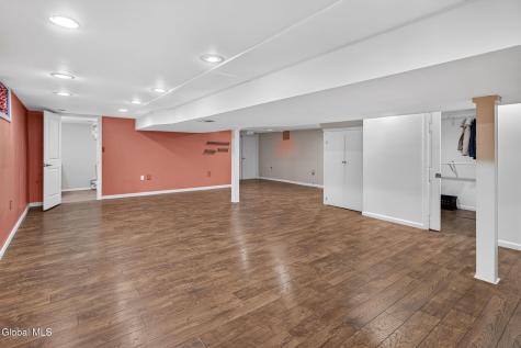 41 St Agnes Lane Albany NY 12211