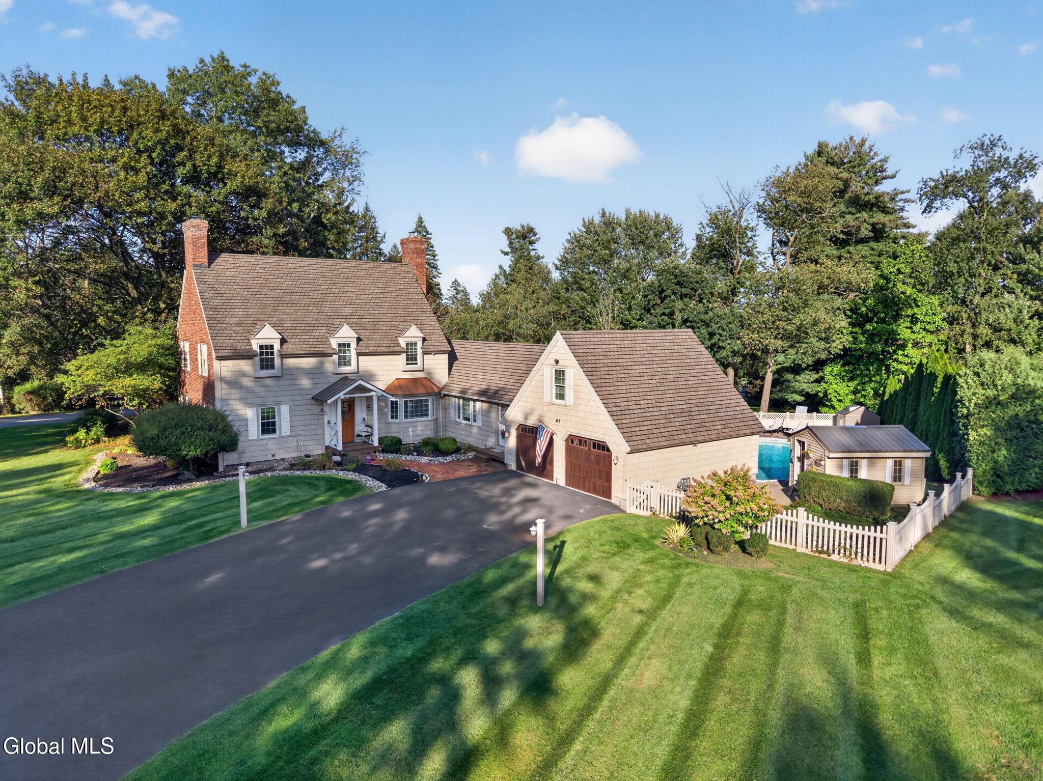 41 St Agnes Lane Albany NY 12211
