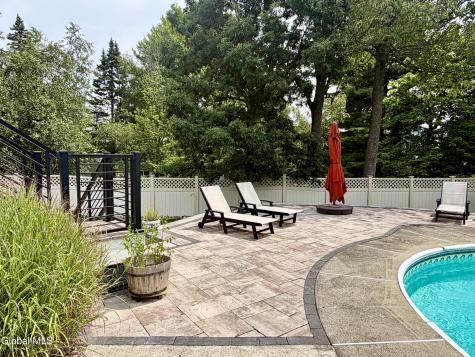 41 St Agnes Lane Albany NY 12211