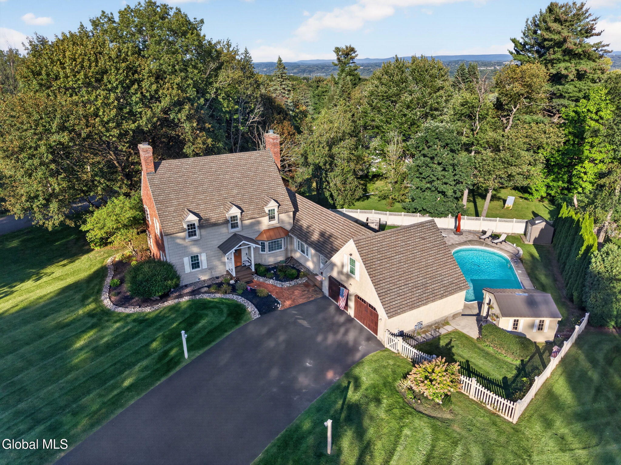 41 St Agnes Lane Albany NY 12211