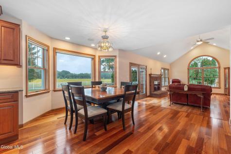 3079 New Williamsburg Drive Schenectady NY 12303