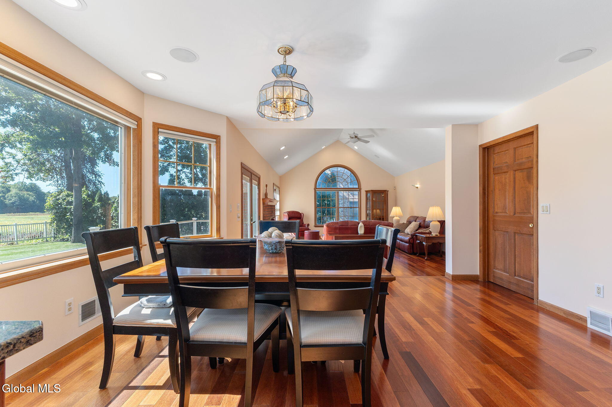 3079 New Williamsburg Drive Schenectady NY 12303