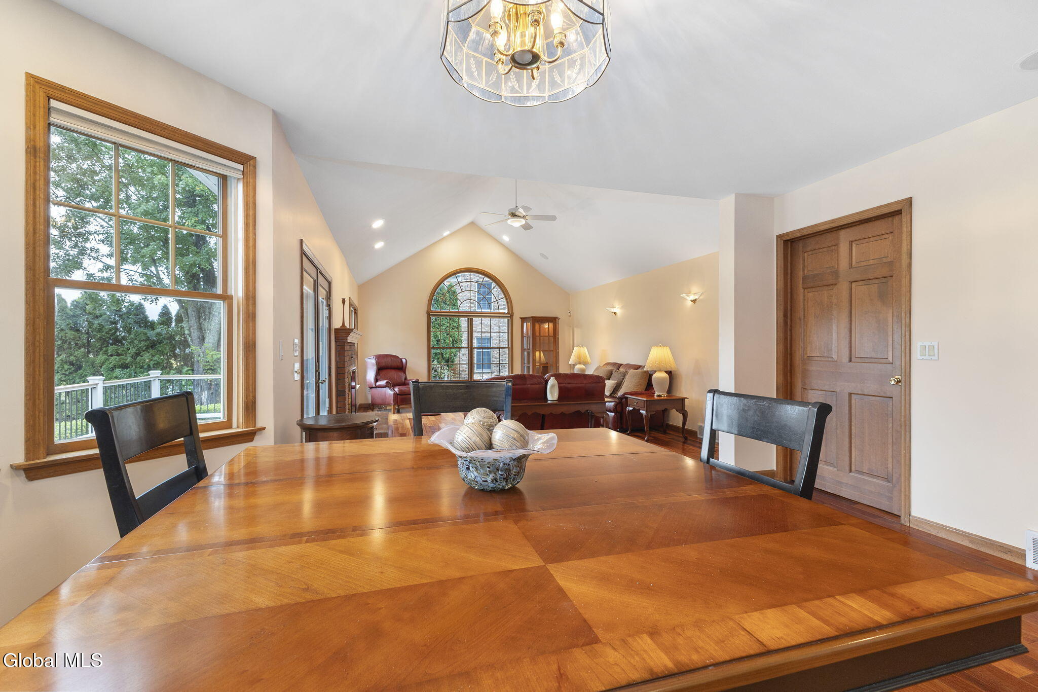 3079 New Williamsburg Drive Schenectady NY 12303