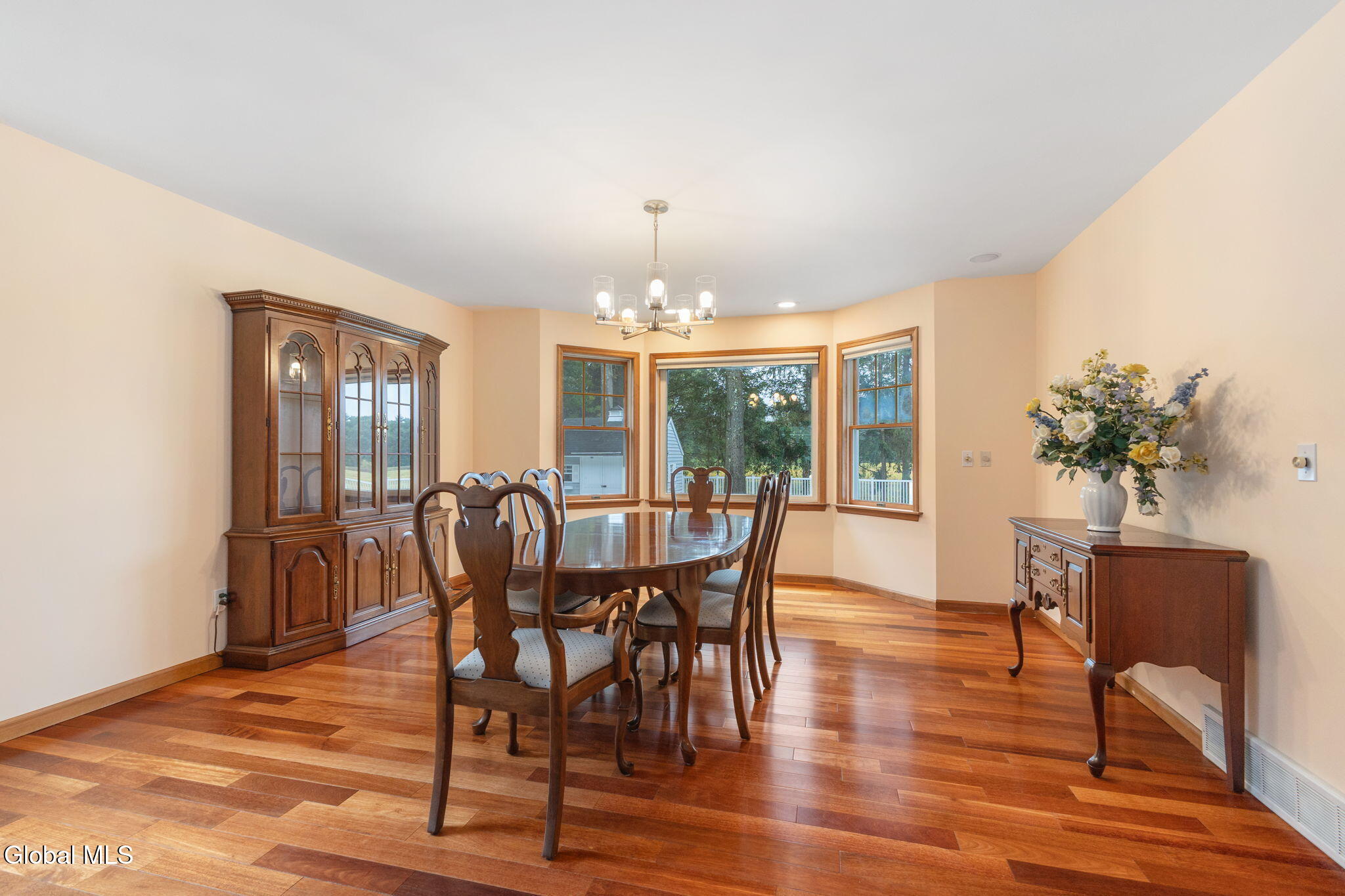 3079 New Williamsburg Drive Schenectady NY 12303