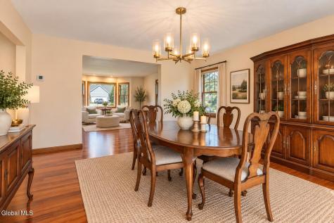 3079 New Williamsburg Drive Schenectady NY 12303