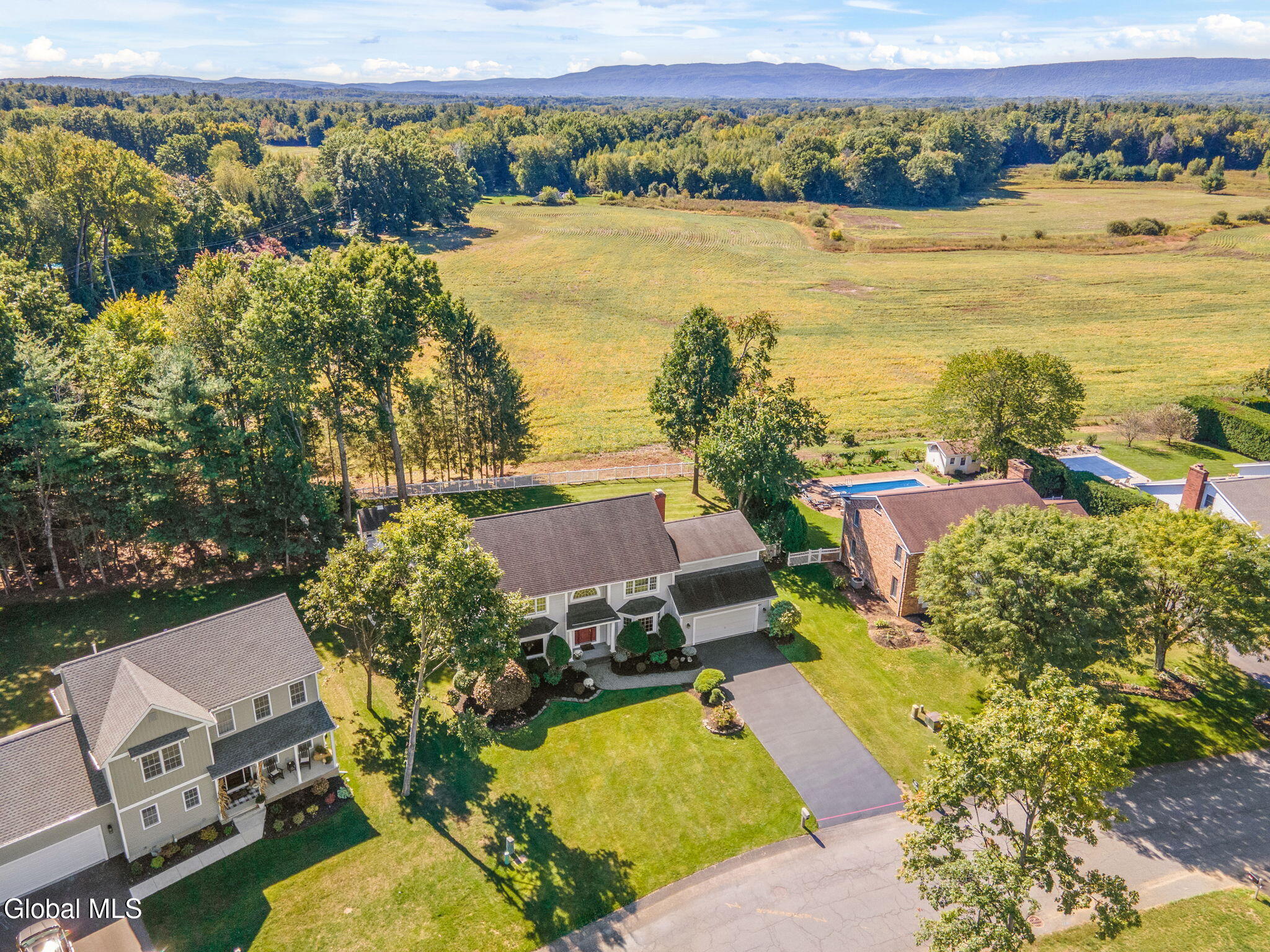 3079 New Williamsburg Drive Schenectady NY 12303
