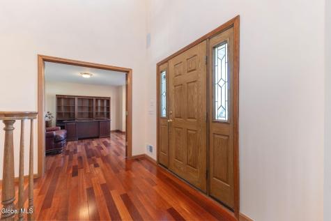 3079 New Williamsburg Drive Schenectady NY 12303