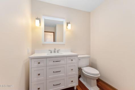 3079 New Williamsburg Drive Schenectady NY 12303