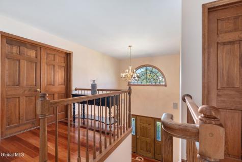 3079 New Williamsburg Drive Schenectady NY 12303