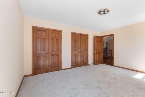 3079 New Williamsburg Drive Schenectady NY 12303