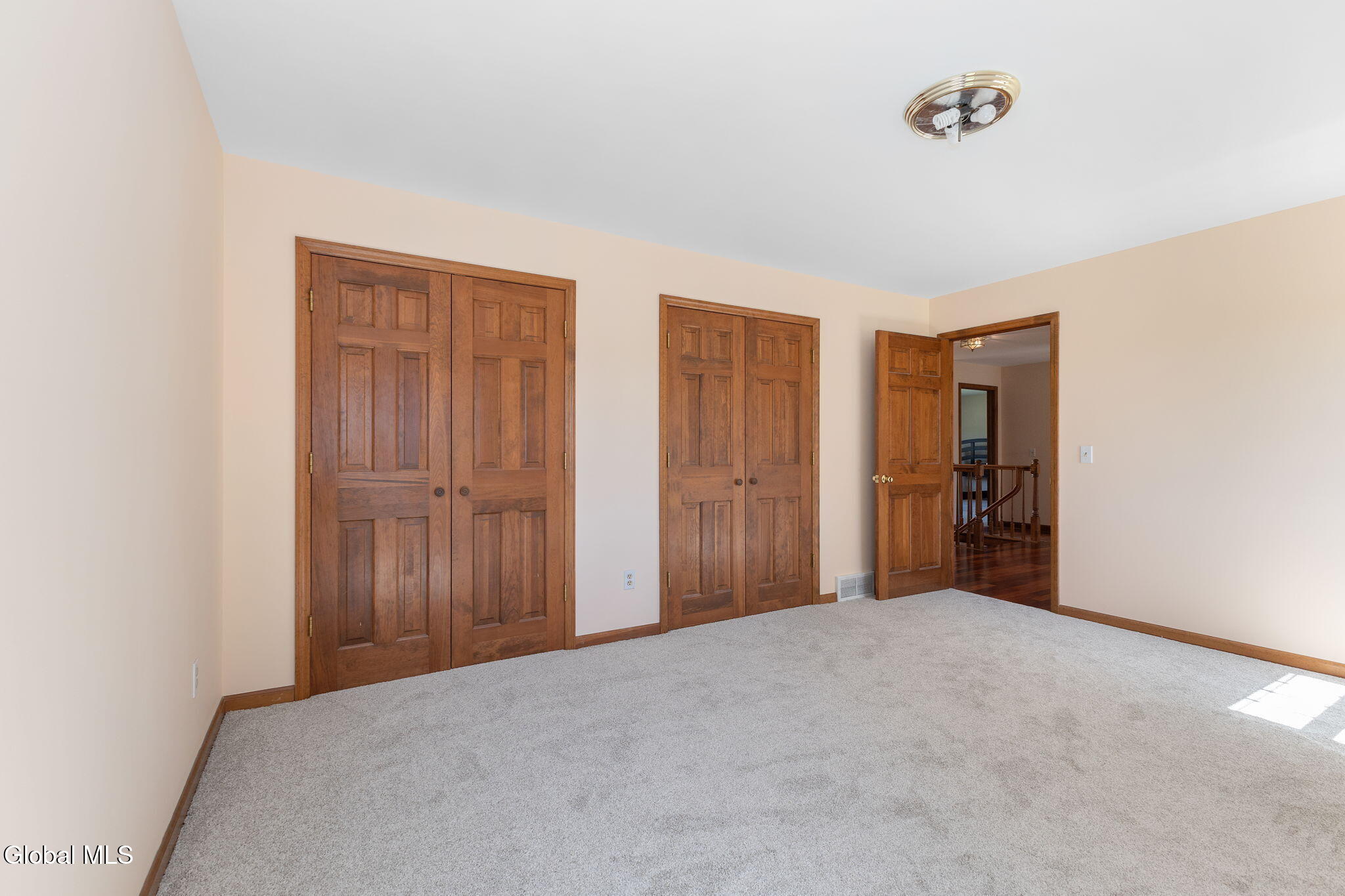 3079 New Williamsburg Drive Schenectady NY 12303