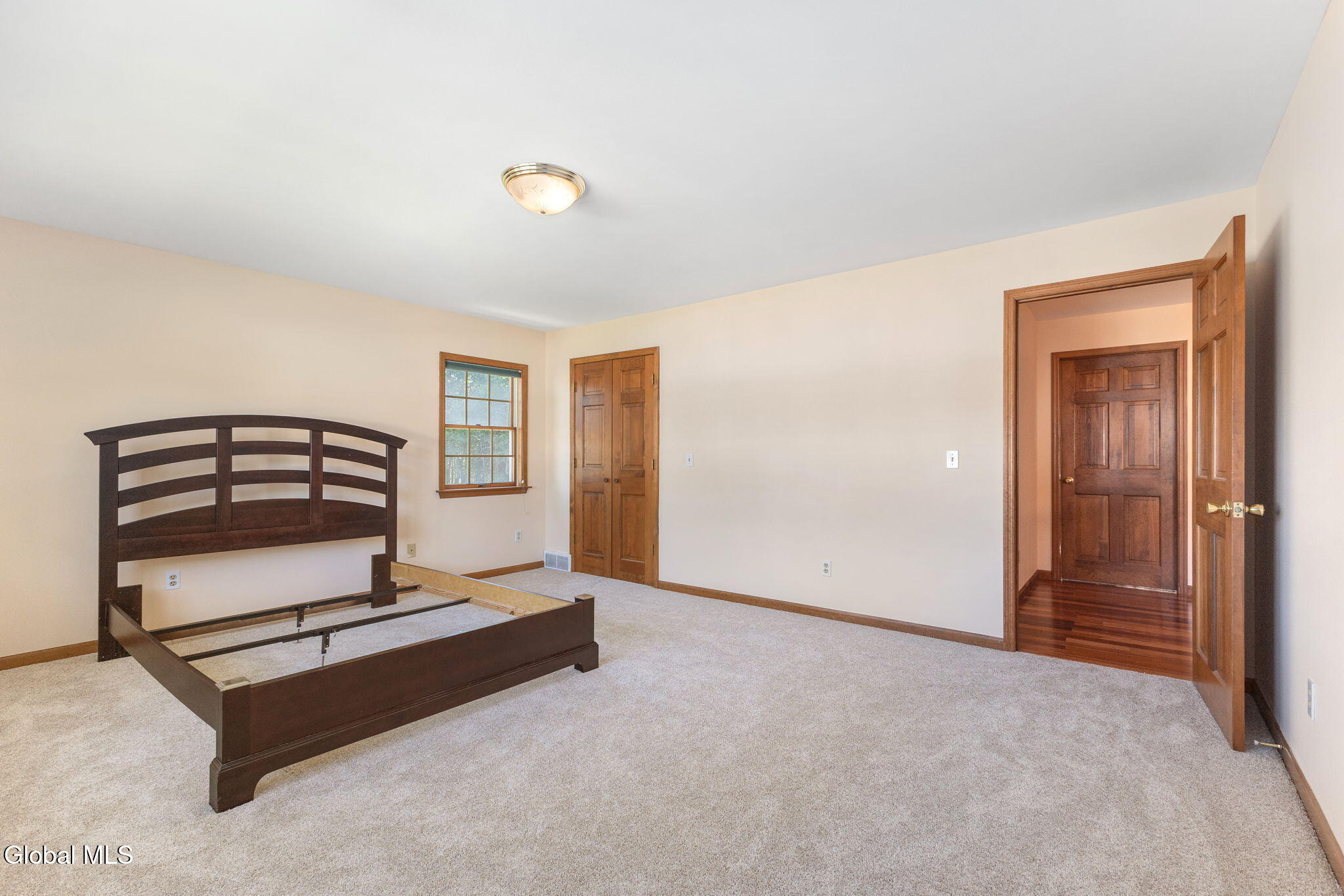 3079 New Williamsburg Drive Schenectady NY 12303