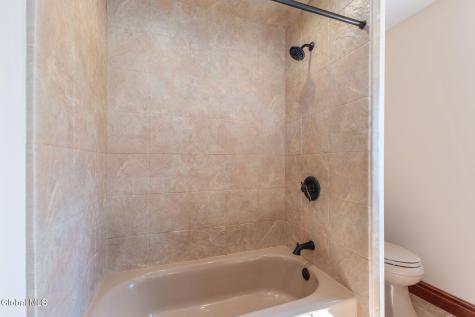 3079 New Williamsburg Drive Schenectady NY 12303