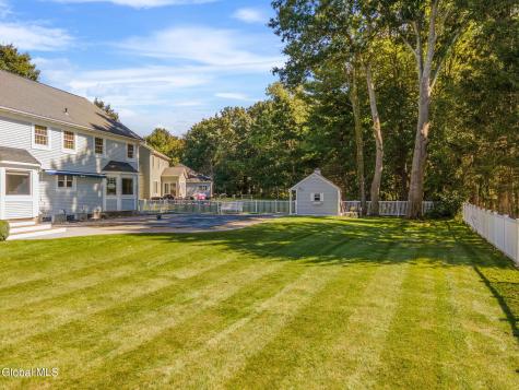 3079 New Williamsburg Drive Schenectady NY 12303