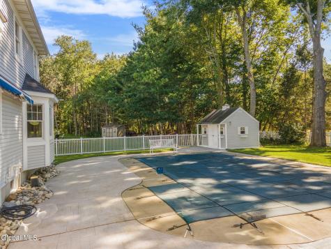 3079 New Williamsburg Drive Schenectady NY 12303