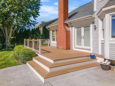 3079 New Williamsburg Drive Schenectady NY 12303