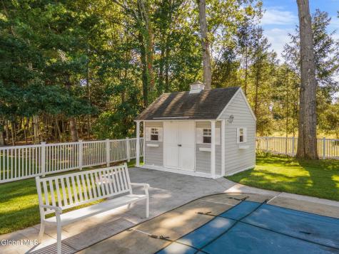 3079 New Williamsburg Drive Schenectady NY 12303