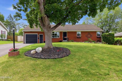11 James Drive Loudonville NY 12211